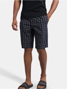 Lululemon Athletica Men's Kahuna Checkered Shorts in Black and Gray